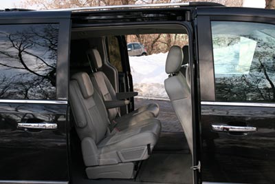 Chrysler Grand Voyager. Фото Марии Цыбульской с сайта gazeta.ru