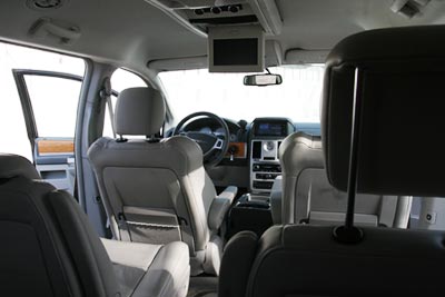 Chrysler Grand Voyager. Фото Марии Цыбульской с сайта gazeta.ru