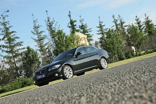 BMW 330 xDrive. Фото carclub.ru