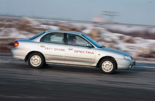 Kia Spectra. Фото Игоря Кузнецова, 5 колесо