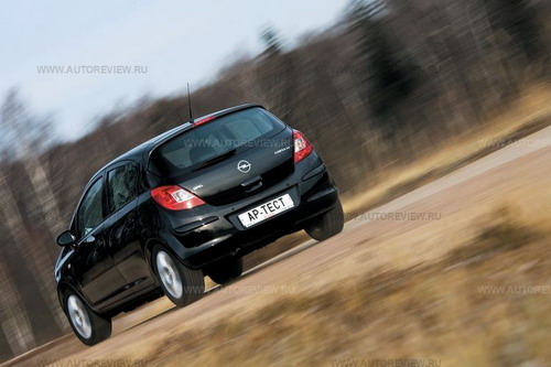 Opel Corsa. Фото Степана Шумахера с сайта autoreview.ru.