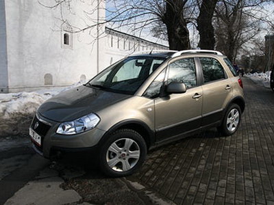 Fiat Sedici. Фото Алексея Левченко с сайта gazeta.ru Fiat Sedici. Фото Алексея Левченко с сайта gazeta.ru