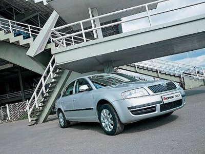 Skoda Superb. Фото Сергея Крестова, 5 колесо Skoda Superb. Фото Сергея Крестова, 5 колесо