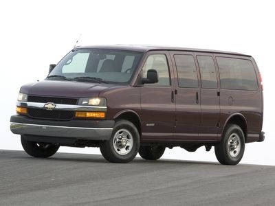 Chevrolet Express. Фото Chevrolet Chevrolet Express. Фото Chevrolet