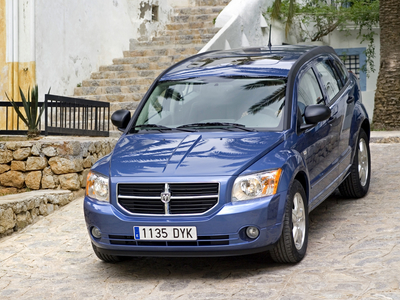 Dodge Caliber. Фото Dodge Dodge Caliber. Фото Dodge