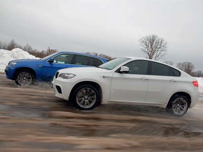 BMW X5 M и BMW X6 M. Фото Александра Страхова-Баранова с сайта media.club4x4.ru