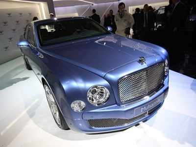 Bentley Mulsanne. Фото Ленты.ру Bentley Mulsanne. Фото Ленты.ру