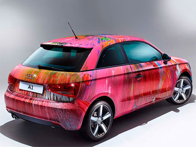 Разукрашенный Херстом Audi A1. Фото Audi Разукрашенный Херстом Audi A1. Фото Audi