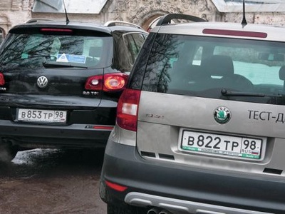 Volkswagen Tiguan и Skoda Yeti. Фото Игоря Кузнецова, 5 колесо Volkswagen Tiguan и Skoda Yeti. Фото Игоря Кузнецова, 5 колесо