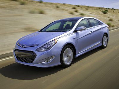 Hyundai Sonata Hybrid. Фото Hyundai Hyundai Sonata Hybrid. Фото Hyundai