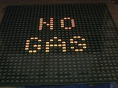Кадр видео-ролика с сайта solarroadways.com Кадр видео-ролика с сайта solarroadways.com