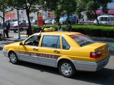Китайское такси. Фото с сайта helloningbo.com Китайское такси. Фото с сайта helloningbo.com