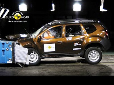 Краш-тест Вacia Duster. Фото Euro NCAP Краш-тест Вacia Duster. Фото Euro NCAP