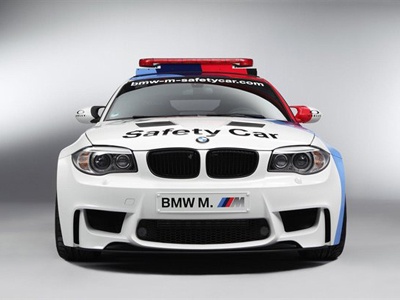 "Заряженную" копейку BMW превратили в автомобиль безопасности "Заряженную" копейку BMW превратили в автомобиль безопасности