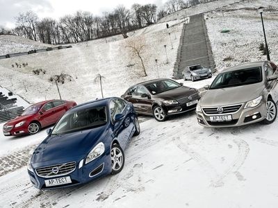 Opel Insignia, Volvo S60, Volkswagen Passat, Infiniti G25 и Volkswagen Passat CC. Фото Владимира Мельникова и Сергея Мамина с сайта autoreview.ru Opel Insignia, Volvo S60, Volkswagen Passat, Infiniti G25 и Volkswagen Passat CC. Фото Владимира Мельникова и Сергея Мамина с сайта autoreview.ru