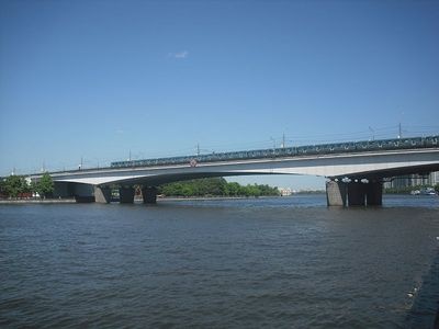 Нагатинский метромост. Фото с сайта wikipedia.org Нагатинский метромост. Фото с сайта wikipedia.org