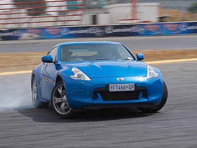 Спорткар Nissan 370Z Спорткар Nissan 370Z