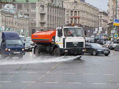 Мойка Тверской улицы в Москве Мойка Тверской улицы в Москве