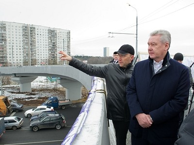 Руководитель департамента строительства Москвы Бочкарев и мэр города Собянин на церемонии открытия эстакады Руководитель департамента строительства Москвы Бочкарев и мэр города Собянин на церемонии открытия эстакады