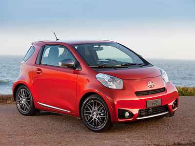 Scion (Toyota) iQ Scion (Toyota) iQ