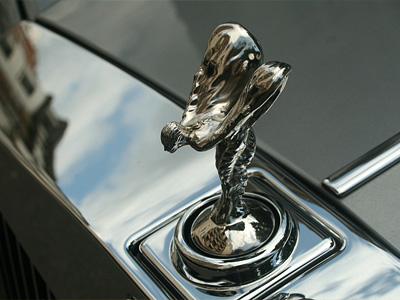 «Летающая леди» на седане Rolls-Royce «Летающая леди» на седане Rolls-Royce