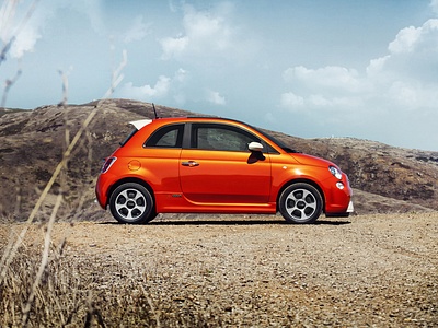 Электрическая модификация Fiat 500e Электрическая модификация Fiat 500e
