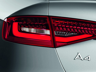 Фрагмент Audi A4 текущего поколения Фрагмент Audi A4 текущего поколения