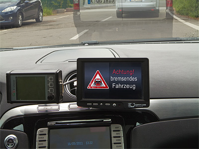 Система предупреждения об экстренном торможении автомобиля, находящегося вне зоны видимости Система предупреждения об экстренном торможении автомобиля, находящегося вне зоны видимости