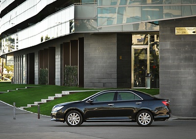 Текущее поколение Toyota Camry Текущее поколение Toyota Camry