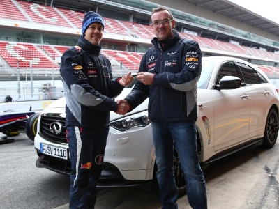 Infiniti FX50 Vettel Edition Infiniti FX50 Vettel Edition