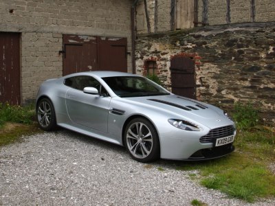 Aston Martin V12 Vantage Aston Martin V12 Vantage