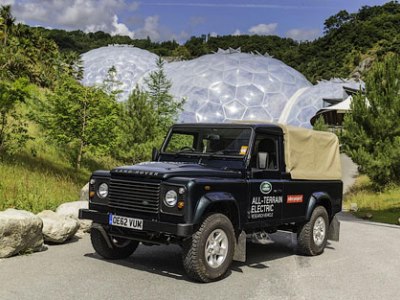 Тестовый электрический Land Rover Defender для Eden Project Тестовый электрический Land Rover Defender для Eden Project