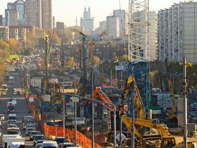 Строящаяся эстакада на Можайском шоссе Строящаяся эстакада на Можайском шоссе