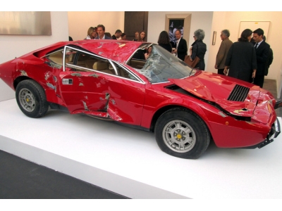 Разбитый Ferrari Dino GT4 Разбитый Ferrari Dino GT4