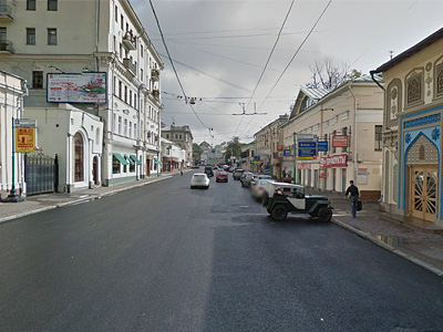 Улица Покровка в Москве перед поворотом к школе 661 Улица Покровка в Москве перед поворотом к школе 661