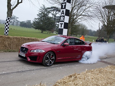Jaguar XFR-S на заездах в Гудвуде Jaguar XFR-S на заездах в Гудвуде