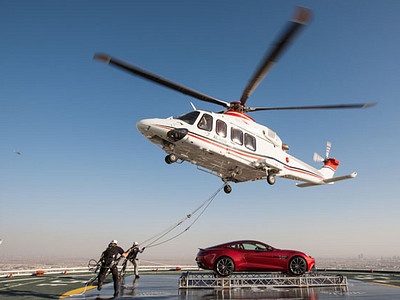 Aston Martin Vanquish в Дубае Aston Martin Vanquish в Дубае