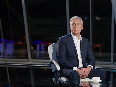 Сергей Собянин перед интерьвью телеканалу «Россия 24» Сергей Собянин перед интерьвью телеканалу «Россия 24»