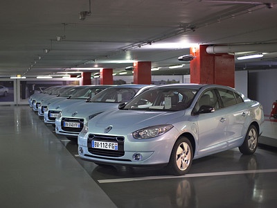 Электрокар Renault Fluence Z.E. Электрокар Renault Fluence Z.E.