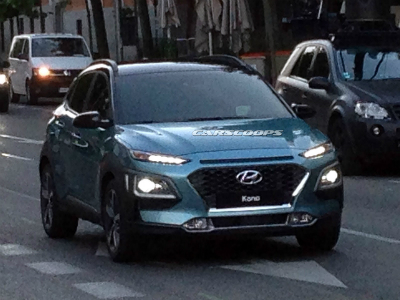 Hyundai Kona без камуфляжа засветился на шпионском видео