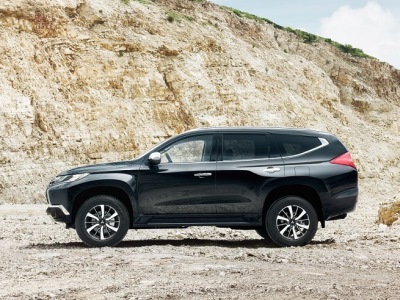 Мицубиши привезла в РФ спецверсию Pajero Sport с измененным салоном