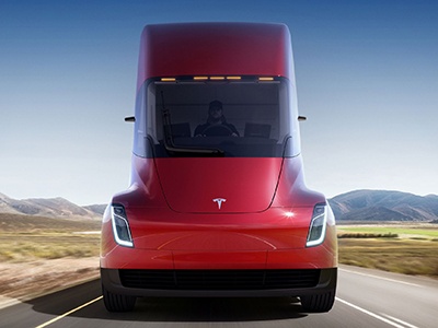 Tesla озвучила цены на электрический грузовик Semi‍