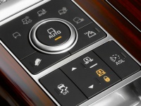 Система адаптации к дорожным условиям нового поколения Terrain Response 2 Auto® Система адаптации к дорожным условиям нового поколения Terrain Response 2 Auto®