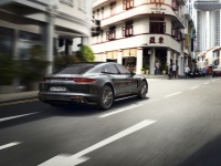 Porsche Dynamic Chassis Control Sport (PDCC Sport) Porsche Dynamic Chassis Control Sport (PDCC Sport)