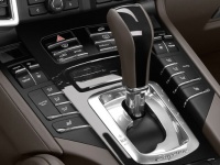 8-ступенчатая коробка передач Tiptronic S 8-ступенчатая коробка передач Tiptronic S
