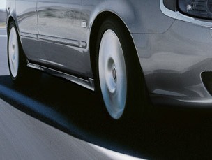 Saab 9-5 седан. Система контроля динамики автомобиля, включает ABS, TCS и ESP Saab 9-5 седан. Система контроля динамики автомобиля, включает ABS, TCS и ESP
