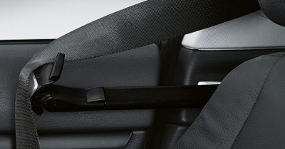 BMW 3 серия купе. Подача ремней безопасности BMW 3 серия купе. Подача ремней безопасности