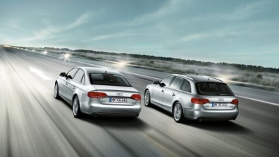 Audi A4 седан. Side assist - ассистент перестроения Audi A4 седан. Side assist - ассистент перестроения