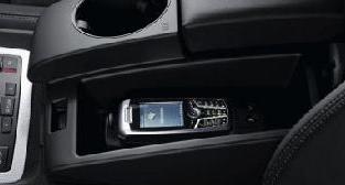 Audi A4 универсал. Подготовка под установку мобильного телефона с интерфесом bluetooth Audi A4 универсал. Подготовка под установку мобильного телефона с интерфесом bluetooth