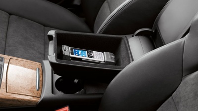 Audi A6 универсал. Подготовка под установку мобильного телефона с интерфесом bluetooth Audi A6 универсал. Подготовка под установку мобильного телефона с интерфесом bluetooth